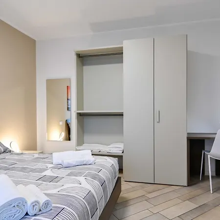 Bilocale Chic, 10 Min Aeroporto Milano-bergamo, Box Auto E Aria Condizionata